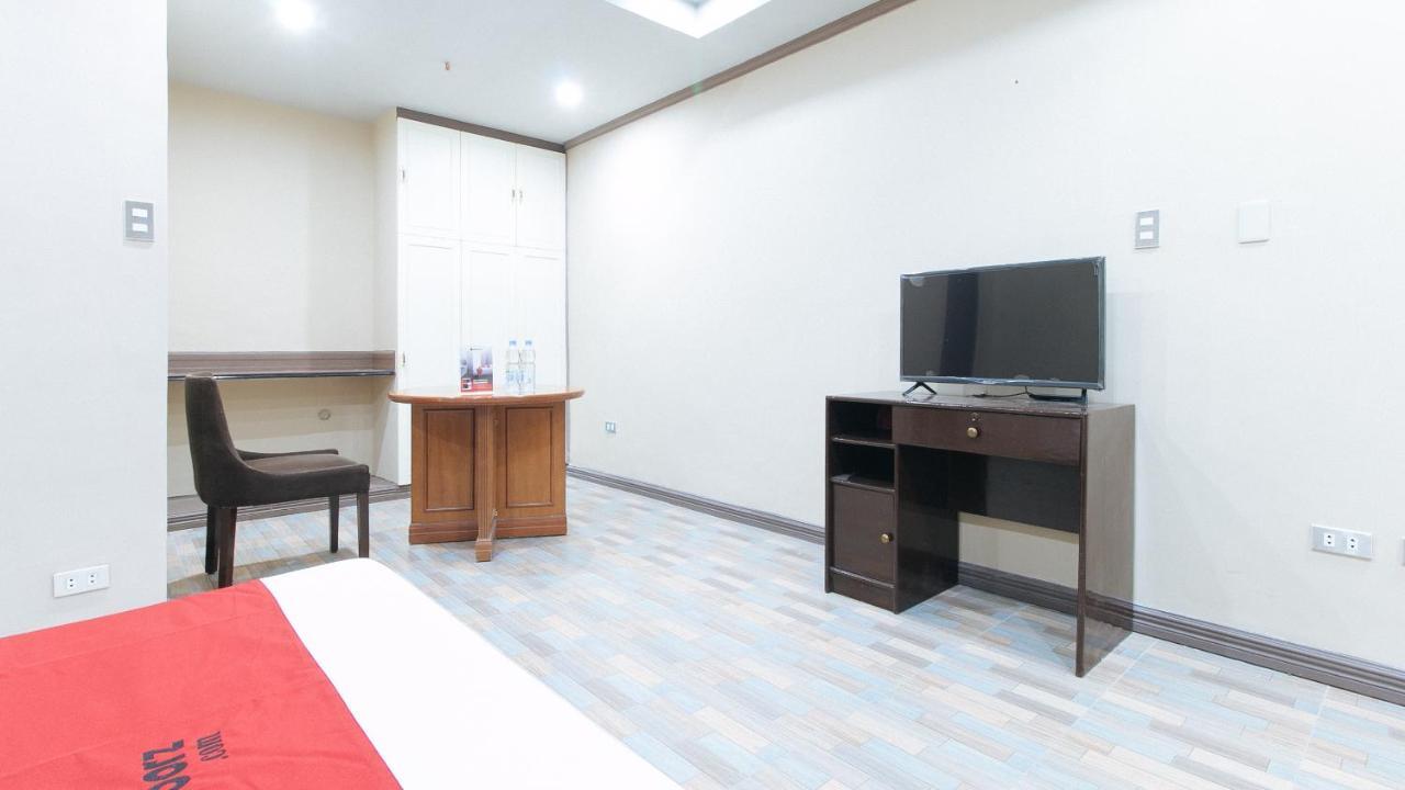 Reddoorz Plus At Canley Residential Pasig City Eksteriør billede