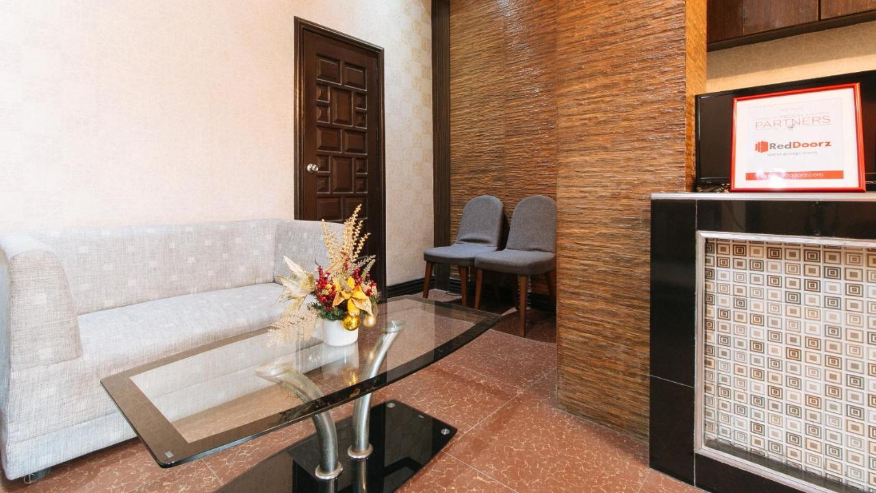 Reddoorz Plus At Canley Residential Pasig City Eksteriør billede